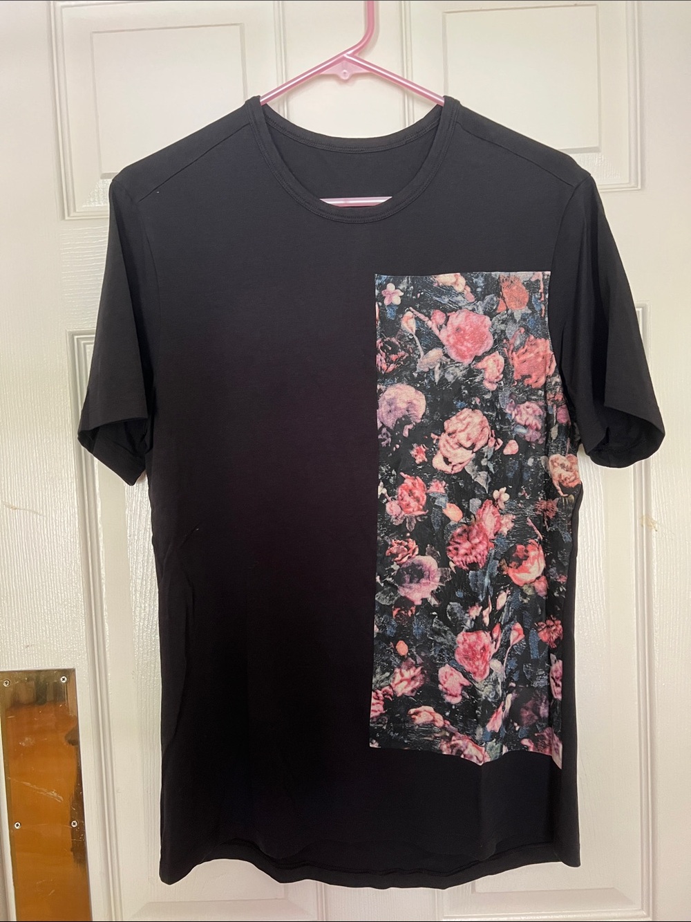 Black floral lululemon Cotton Shortsleeve Tshirt